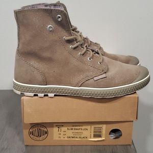 Slim Snap Leather Boots